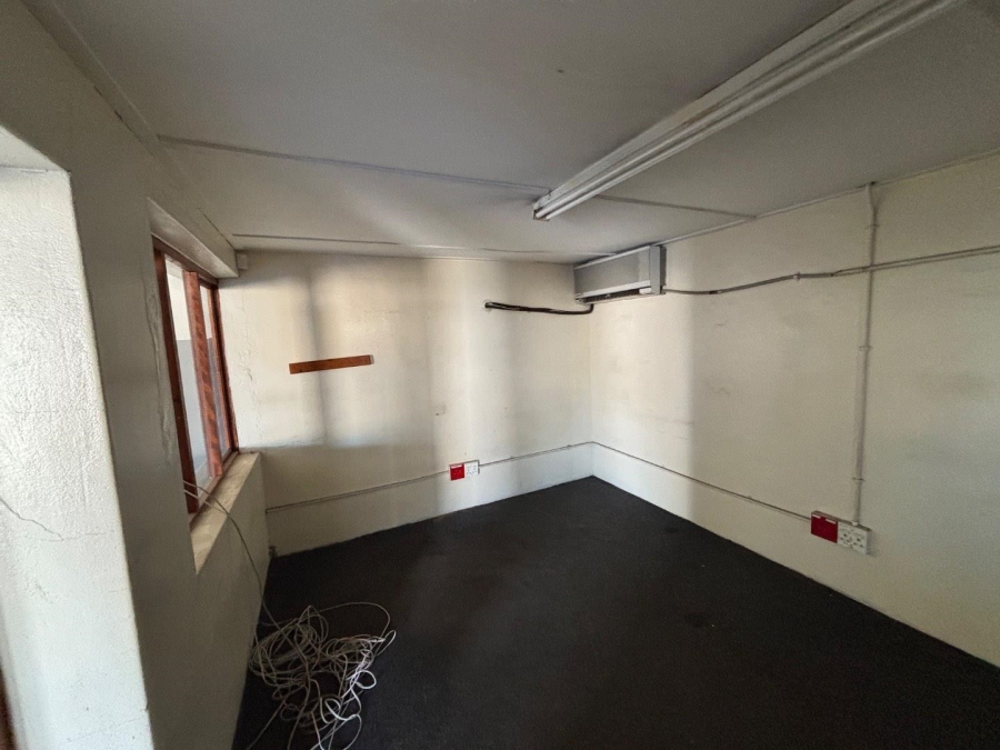 To Let commercial Property for Rent in Paarden Eiland Western Cape